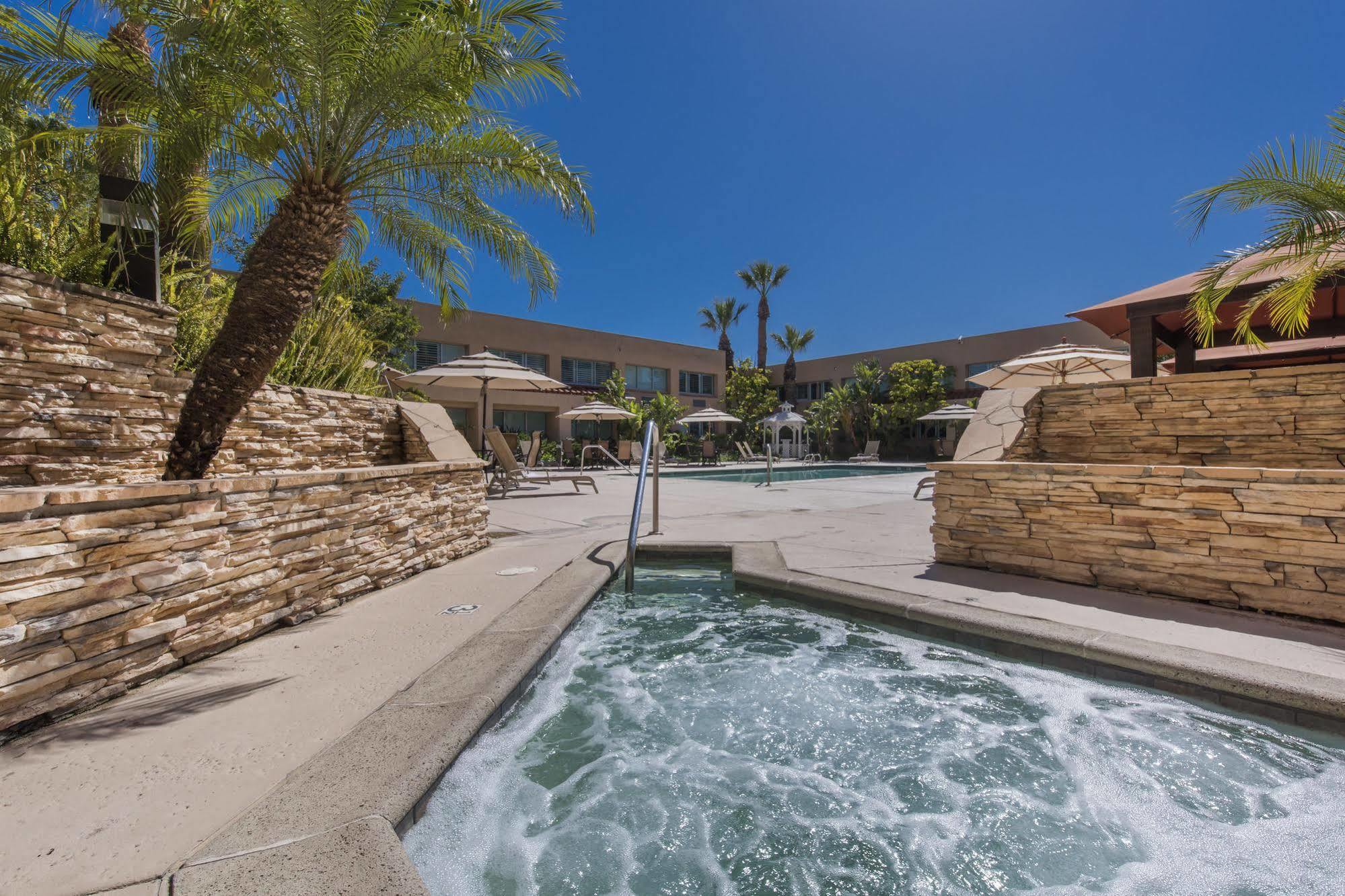 Grand Vista Hotel Simi Valley Exteriör bild